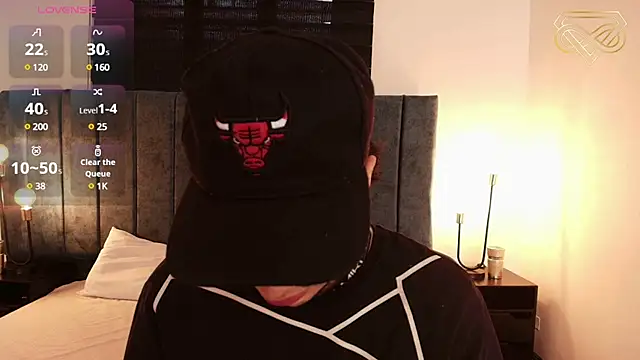 Amadeo Wild online show from January 2025 03:18:01 PM