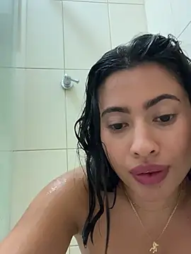 Snapshot of AlessaPears chatting on January 2025 02:52:02 PM AlessaPears online show from January 2025 02:52:02 PM