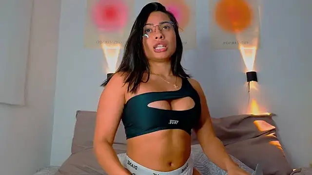 Snapshot of AlessaPears chatting on February 2025 10:32:02 AM AlessaPears online show from February 2025 10:32:02 AM