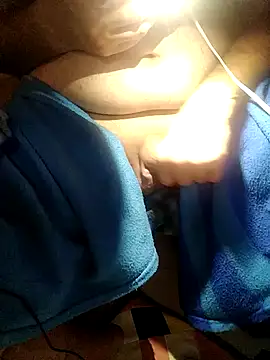 Leocesar37 online show from May 2026 11:04:01 AM