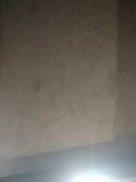 Leocesar37 online show from May 2026 04:28:01 AM