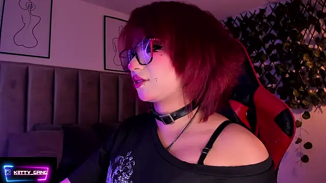 Kitty Gang online show from September 2025 02:33:01 AM