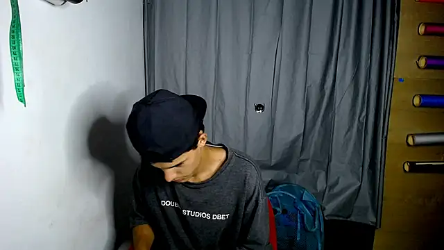 Snapshot of freddy_romas chatting on February 2025 12:15:01 AM freddy romas online show from February 2025 12:15:01 AM