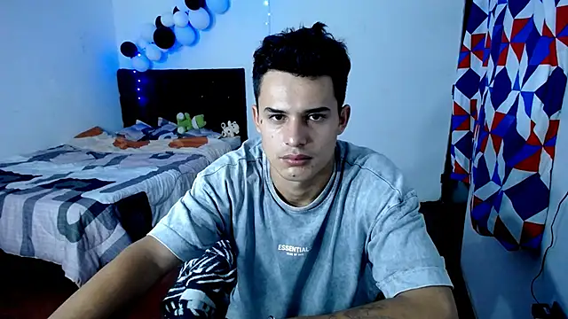 Snapshot of freddy_romas chatting on January 2026 02:15:01 AM freddy romas online show from January 2026 02:15:01 AM