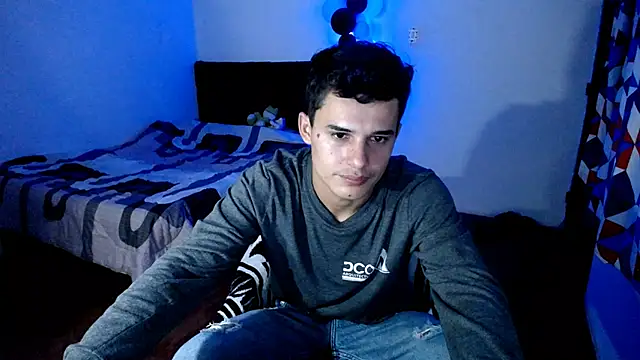 Snapshot of freddy_romas chatting on January 2026 03:54:01 AM freddy romas online show from January 2026 03:54:01 AM
