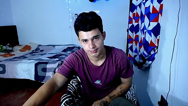 Snapshot of freddy_romas chatting on March 2026 10:43:01 AM freddy romas online show from March 2026 10:43:01 AM