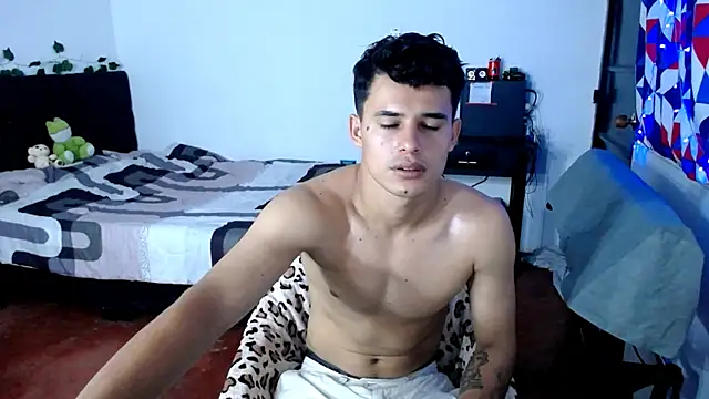 Snapshot of freddy_romas chatting on April 2026 03:56:01 PM freddy romas online show from April 2026 03:56:01 PM