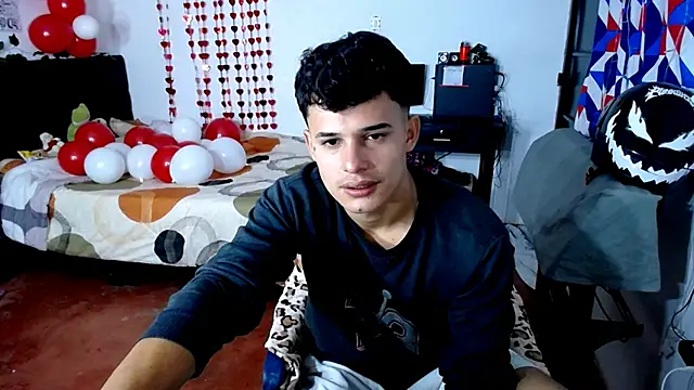 Snapshot of freddy_romas chatting on April 2026 11:37:02 AM freddy romas online show from April 2026 11:37:02 AM