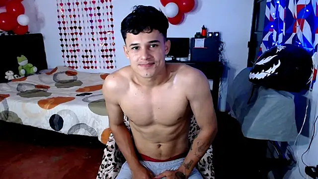 Snapshot of freddy_romas chatting on April 2026 12:30:02 PM freddy romas online show from April 2026 12:30:02 PM