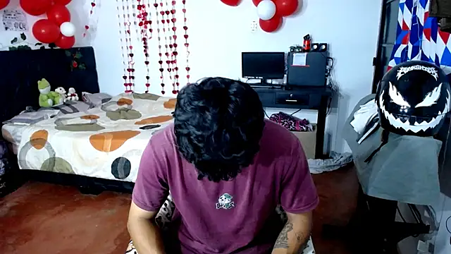 Snapshot of freddy_romas chatting on April 2026 12:29:02 PM freddy romas online show from April 2026 12:29:02 PM