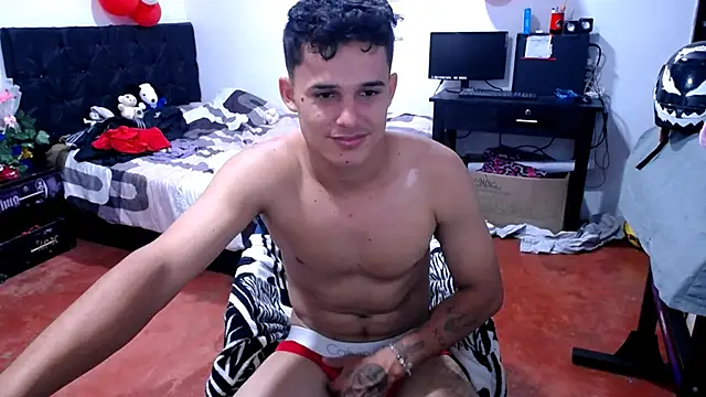 Snapshot of freddy_romas chatting on May 2026 01:02:04 AM freddy romas online show from May 2026 01:02:04 AM