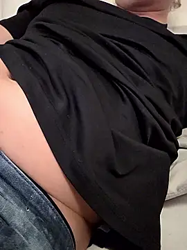 Snapshot of Youngmannnnnn1 chatting on January 2026 01:48:02 PM Youngmannnnnn1 online show from January 2026 01:48:02 PM