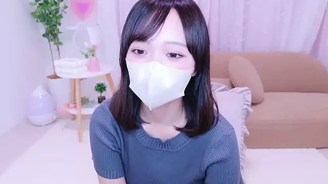 Snapshot of HANApipi chatting on September 2025 05:42:01 AM HANApipi online show from September 2025 05:42:01 AM