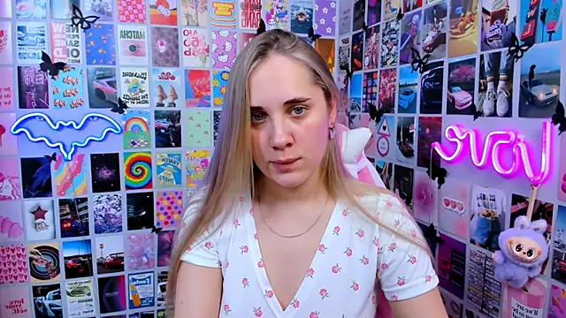 Snapshot of MiaMilas chatting on January 2026 03:06:02 PM MiaMilas online show from January 2026 03:06:02 PM