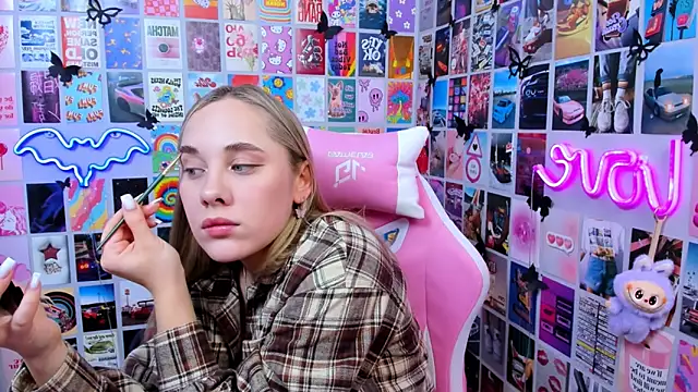 Snapshot of MiaMilas chatting on January 2026 03:06:01 PM MiaMilas online show from January 2026 03:06:01 PM