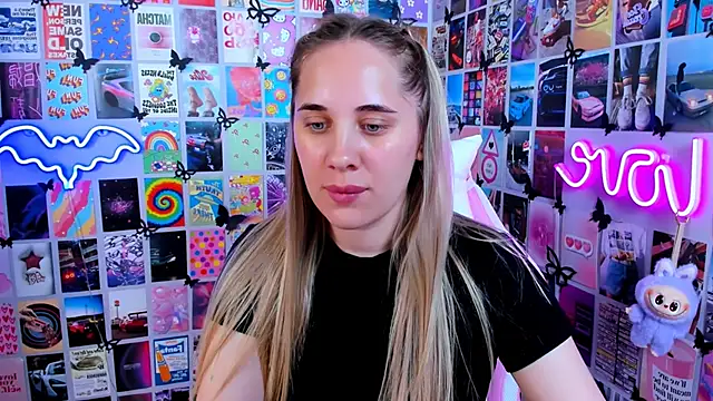MiaMilas online show from June 2026 01:46:01 PM
