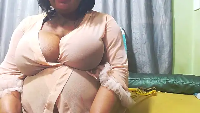 NaughtyNicoleXX2 online show from May 2026 06:03:01 PM