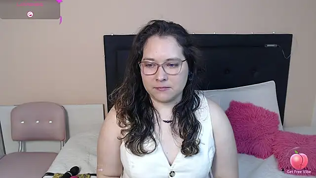 May Carlier online show from March 2025 04:09:01 AM