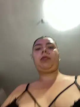 CCHATAL online show from February 2025 12:27:01 PM