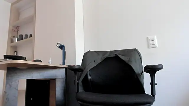 pablo-rincon95 online show from January 2025 05:47:02 PM