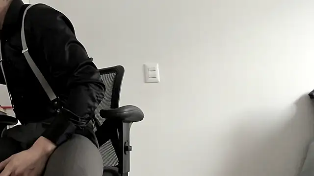 pablo-rincon95 online show from January 2025 03:40:02 PM