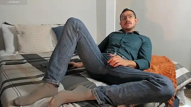 pablo-rincon95 online show from May 2026 01:16:01 PM