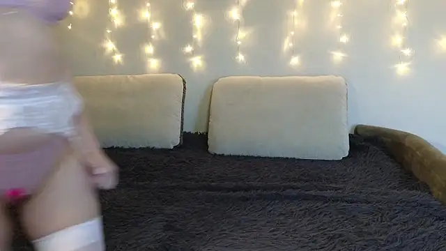 Snapshot of Tutti_Frutt1s chatting on February 2026 05:39:01 AM Tutti Frutt1s online show from February 2026 05:39:01 AM