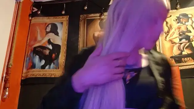 MEGANNIXX online show from October 2025 04:42:01 AM