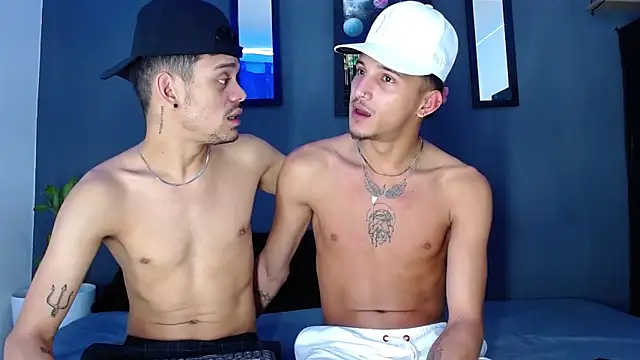 Snapshot of Friendsofeverything_ chatting on December 2024 01:12:01 PM Friendsofeverything online show from December 2024 01:12:01 PM