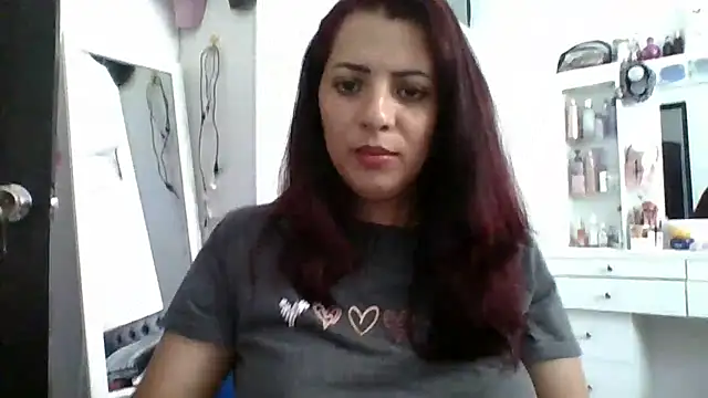 Snapshot of Anne_kis chatting on December 2024 05:03:01 PM Anne kis online show from December 2024 05:03:01 PM