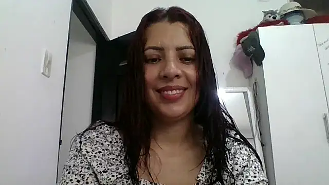 Snapshot of Anne_kis chatting on January 2025 02:51:01 PM Anne kis online show from January 2025 02:51:01 PM