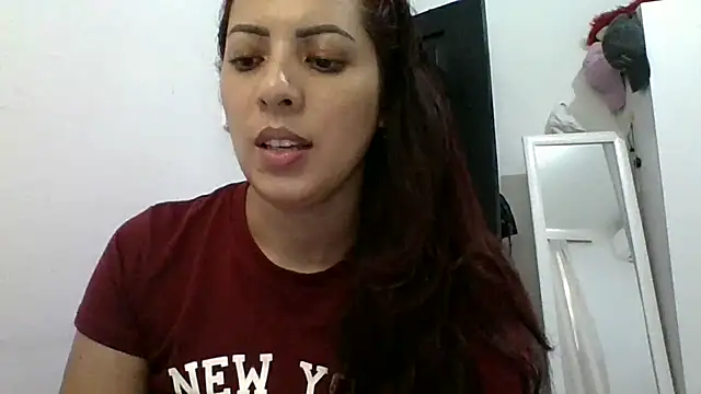 Snapshot of Anne_kis chatting on February 2025 04:14:02 PM Anne kis online show from February 2025 04:14:02 PM