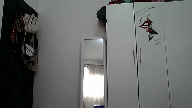 Snapshot of Anne_kis chatting on March 2025 09:00:02 PM Anne kis online show from March 2025 09:00:02 PM