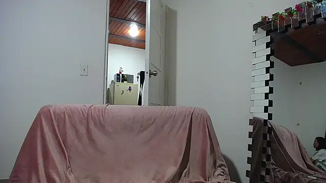 Snapshot of merlin-18 chatting on December 2024 06:08:02 AM merlin-18 online show from December 2024 06:08:02 AM