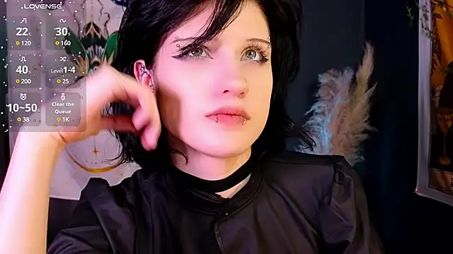 dark vamp  online show from January 2025 05:05:01 PM