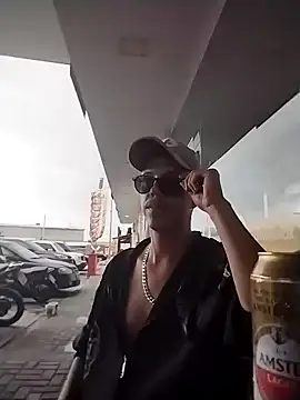 Snapshot of jcm20cm chatting on April 2026 07:03:02 PM jcm20cm online show from April 2026 07:03:02 PM