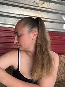 Joannakiss online show from July 2026 02:19:02 PM