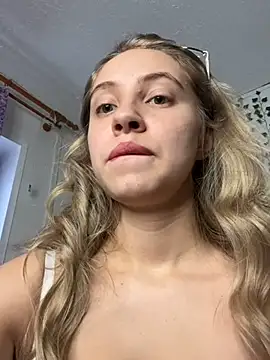 Snapshot of Kitty_Katrine chatting on January 2025 10:48:02 AM Kitty Katrine online show from January 2025 10:48:02 AM