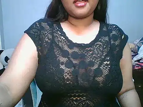 Snapshot of Your-love-12 chatting on October 2025 10:08:01 PM Your-love-12 online show from October 2025 10:08:01 PM