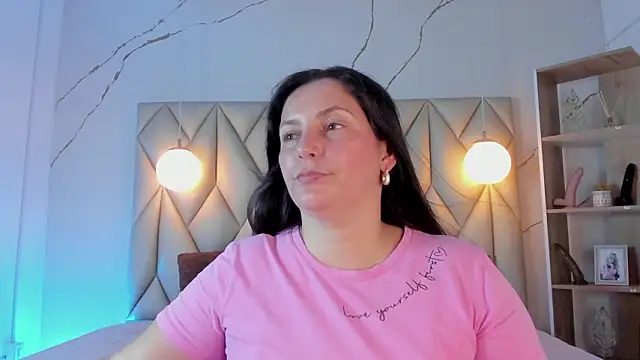 angelswets online show from February 2026 04:11:02 PM