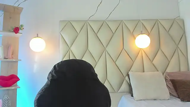 angelswets online show from April 2026 02:00:02 PM