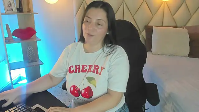 angelswets online show from May 2026 02:01:02 PM