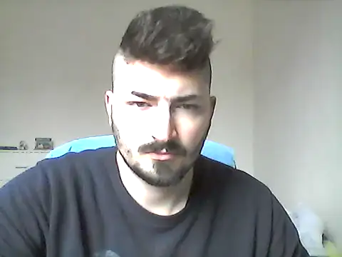 Snapshot of Hkl95555 chatting on December 2024 01:01:02 PM Hkl95555 online show from December 2024 01:01:02 PM