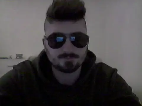 Snapshot of Hkl95555 chatting on December 2024 09:33:01 PM Hkl95555 online show from December 2024 09:33:01 PM