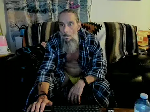 Snapshot of mindphu_k chatting on March 2025 04:28:01 AM mindphu k online show from March 2025 04:28:01 AM