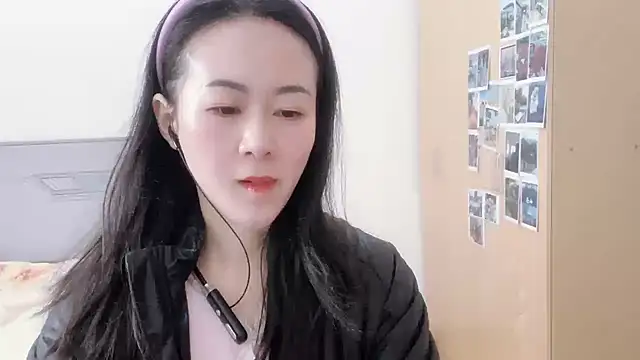 Snapshot of fanfan-FF chatting on December 2024 01:29:01 AM fanfan-FF online show from December 2024 01:29:01 AM