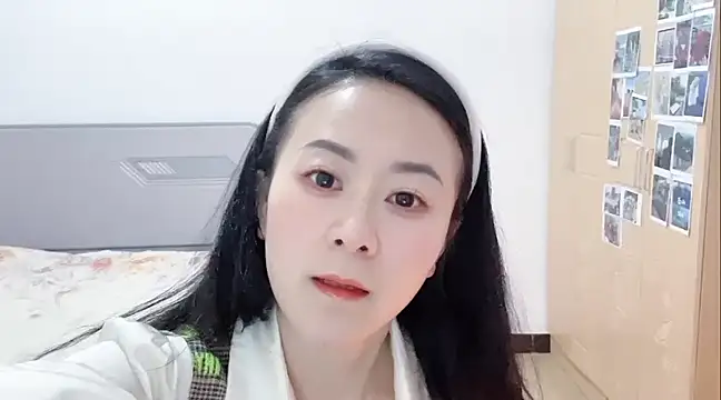 Snapshot of fanfan-FF chatting on February 2025 12:22:02 PM fanfan-FF online show from February 2025 12:22:02 PM