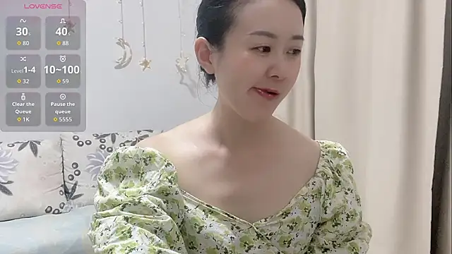 Snapshot of fanfan-FF chatting on September 2025 01:01:01 PM fanfan-FF online show from September 2025 01:01:01 PM