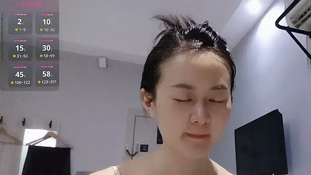 Snapshot of fanfan-FF chatting on October 2025 01:44:01 PM fanfan-FF online show from October 2025 01:44:01 PM