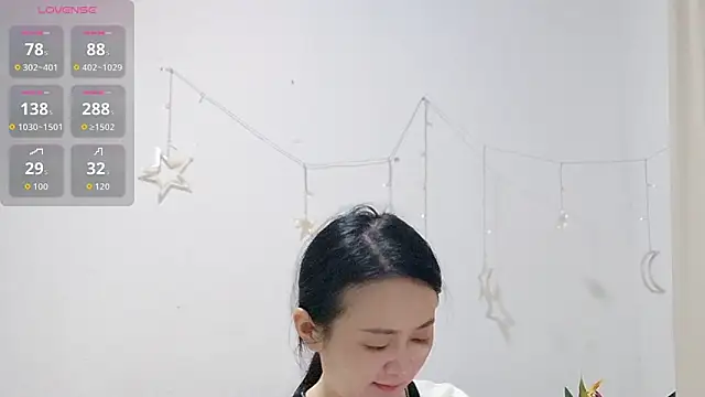 Snapshot of fanfan-FF chatting on October 2025 01:14:01 PM fanfan-FF online show from October 2025 01:14:01 PM